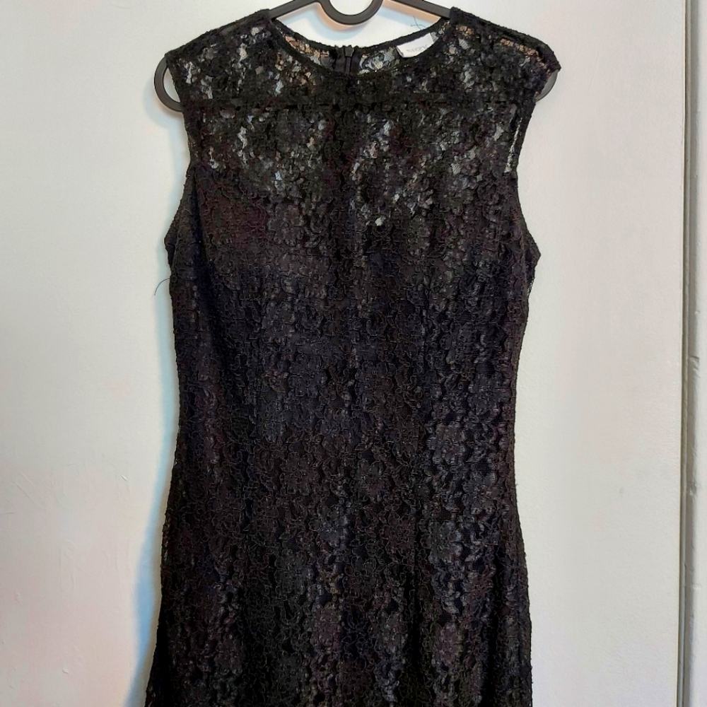 🌱 Little Black Dress